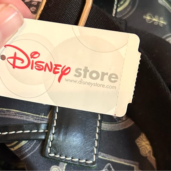 New Dooney and bourke Disney back pack - Picture 5 of 5